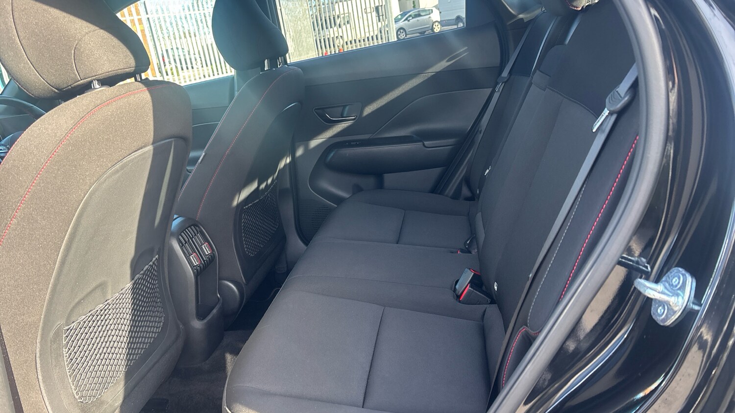 Used Hyundai KONA 2025 for sale - 77570524: Photo 16