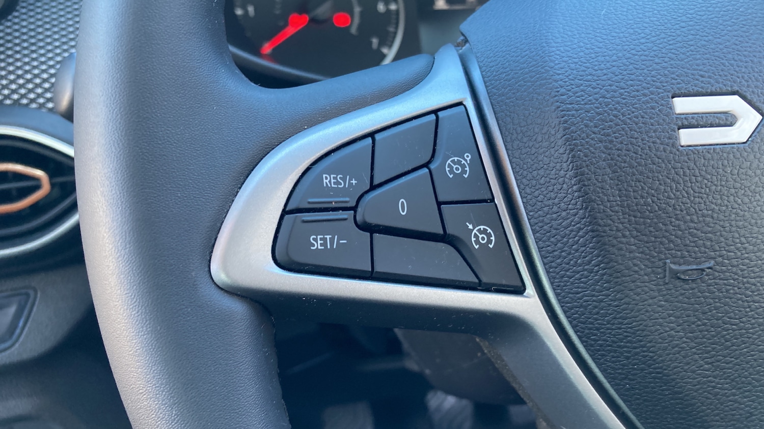 Used Dacia Sandero Stepway 2024 for sale - 77774969: Photo 28