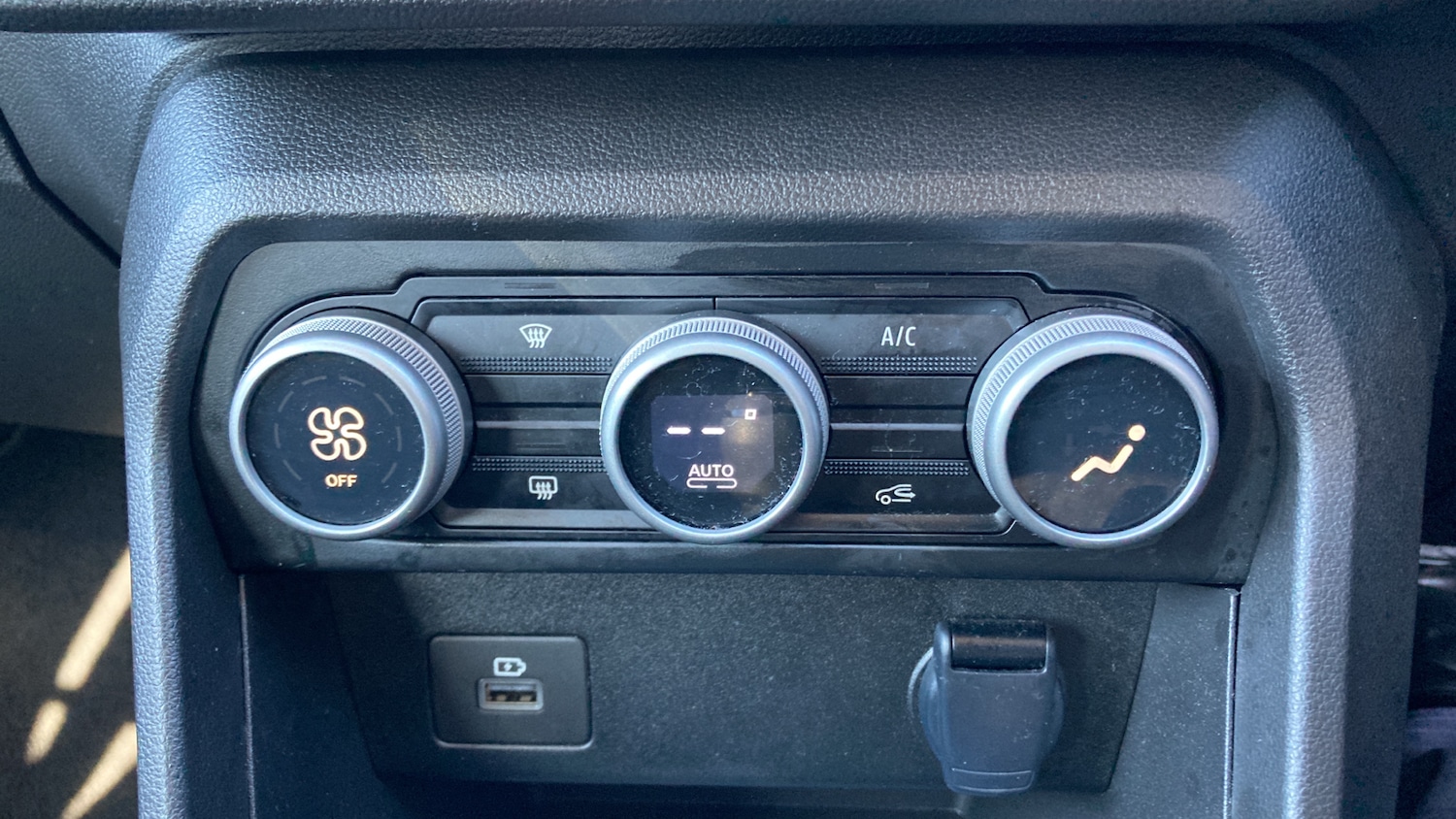 Used Dacia Sandero Stepway 2024 for sale - 77774969: Photo 35