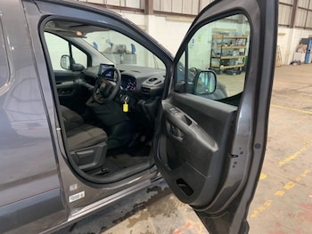 Used Citroen Berlingo 2024 for sale - 78453597: Photo
