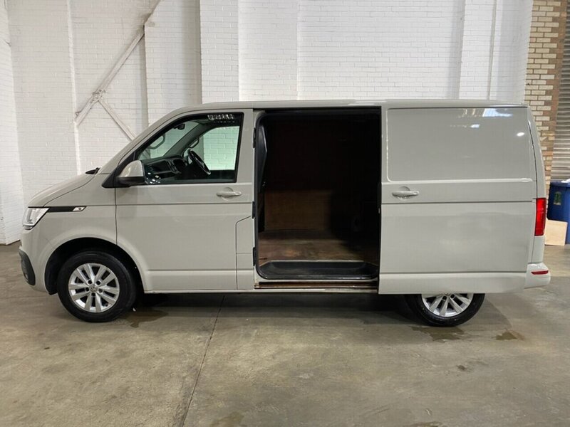 Used Volkswagen Transporter 2019 for sale - 77213135: Photo 2