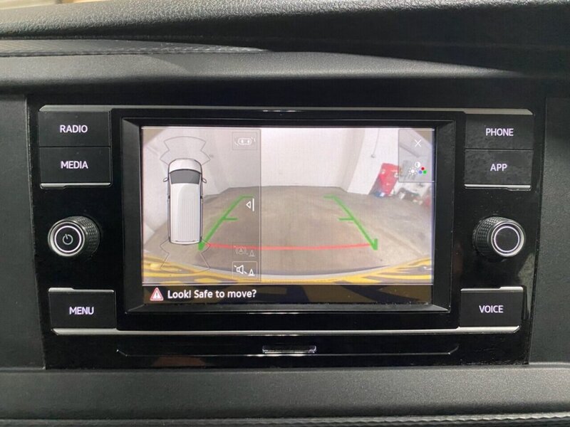 Used Volkswagen Transporter 2019 for sale - 77213135: Photo 4