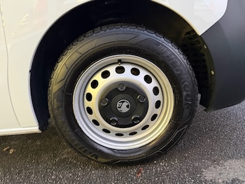 Used Vauxhall Vivaro 2024 for sale - 76907840: Photo