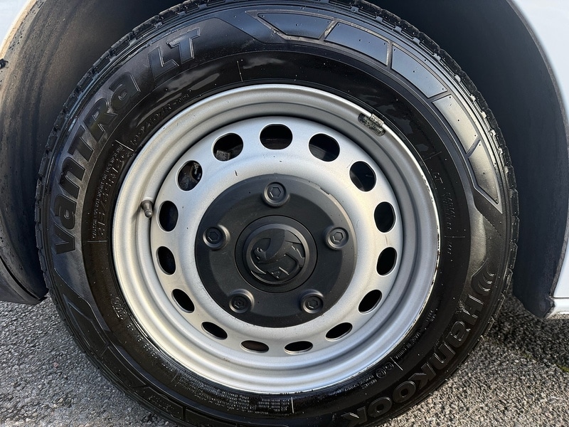 Used Vauxhall Vivaro 2023 for sale - 77873299: Photo 3