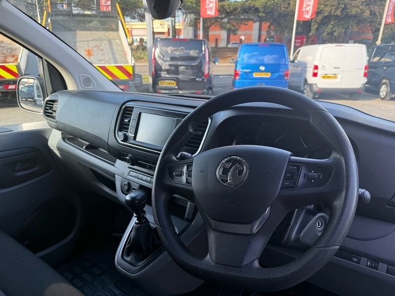 Used Vauxhall Vivaro 2023 for sale - 77873299: Photo 5