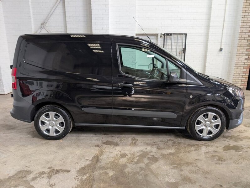 Used Ford Transit Courier 2023 for sale - 78177505: Photo 2