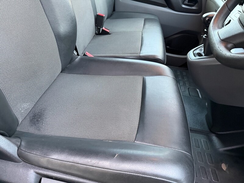 Used Vauxhall Vivaro 2019 for sale - 76907839: Photo 4