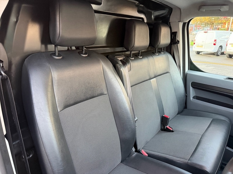 Used Vauxhall Vivaro 2019 for sale - 76907839: Photo 7