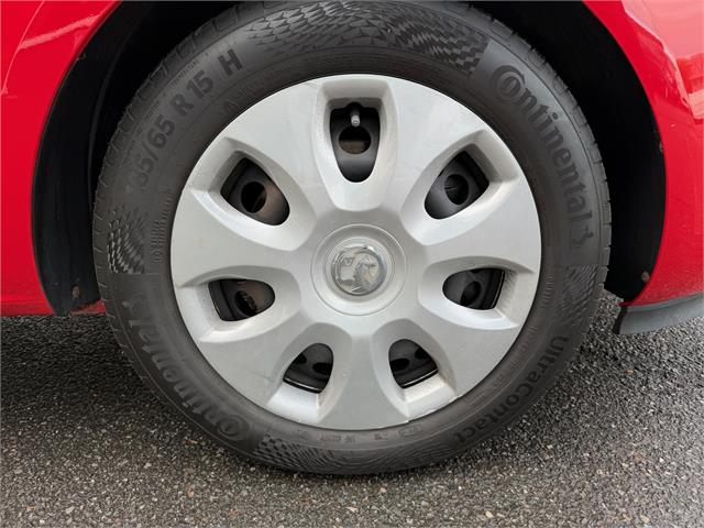 Used Vauxhall Corsa 2018 for sale - 76620676: Photo 3