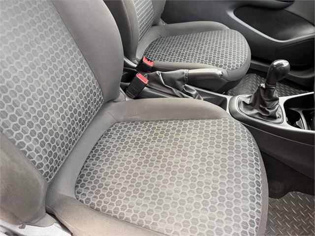 Used Vauxhall Corsa 2018 for sale - 76620676: Photo 5