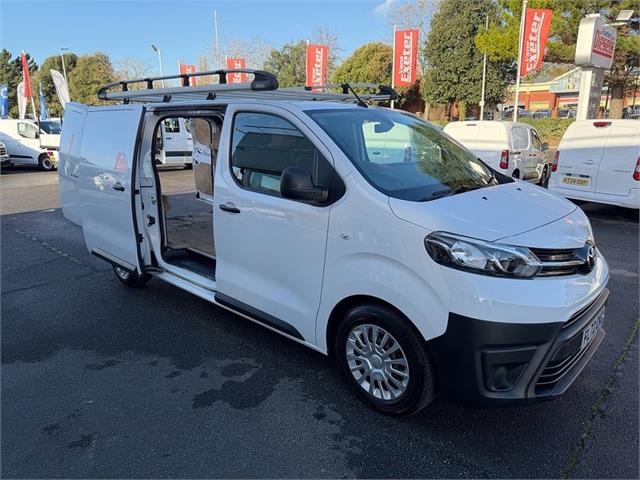 Used Toyota ProAce 2022 for sale - 76618945: Photo 17