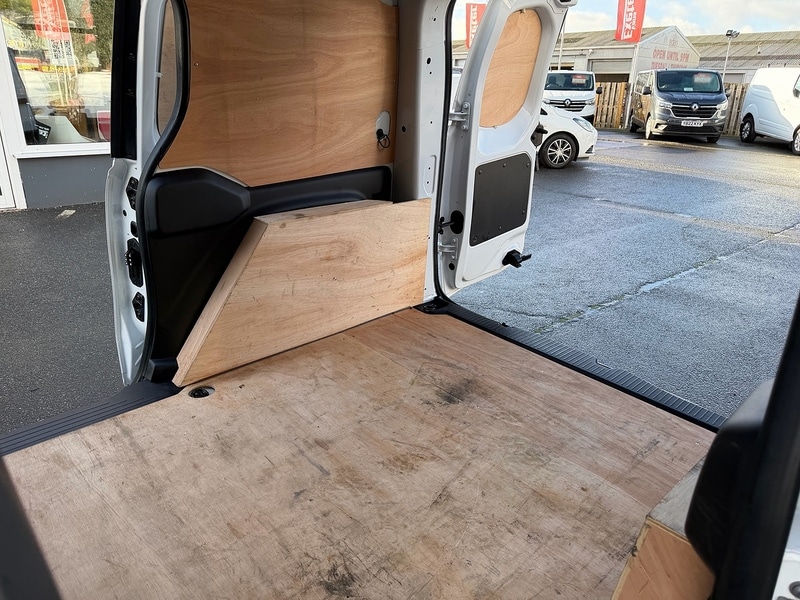 Used Renault Kangoo 2024 for sale - 76907864: Photo 18