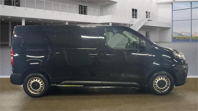 Used Vauxhall Vivaro 2020 for sale - 76718770: Photo 3
