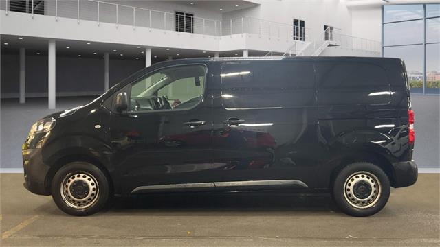 Used Vauxhall Vivaro 2020 for sale - 76718770: Photo 4