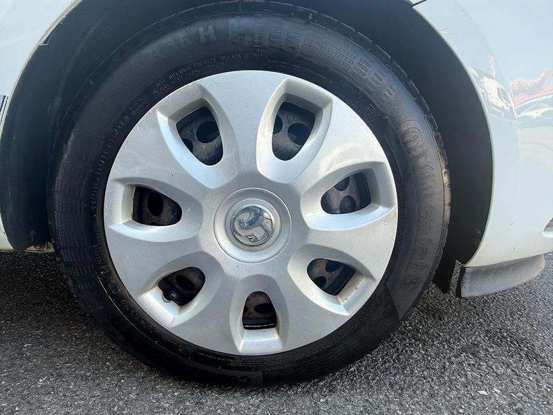 Used Vauxhall Corsa 2016 for sale - 77984866: Photo 3