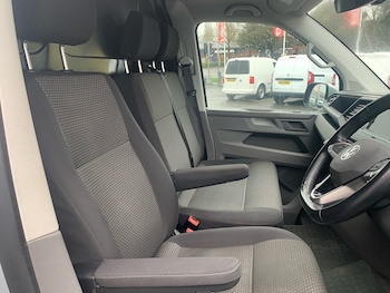 Used Volkswagen Transporter 2020 for sale - 77584114: Photo