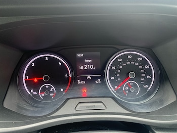 Used Volkswagen Transporter 2020 for sale - 77584114: Photo