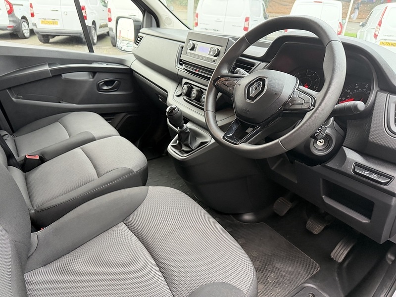 Used Renault Trafic 2022 for sale - 76907830: Photo 4