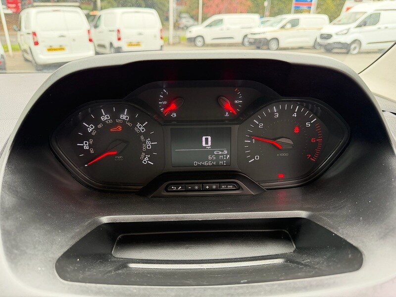 Used Peugeot Partner 2020 for sale - 76907812: Photo 9
