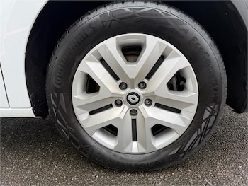 Used Renault Kangoo 2024 for sale - 76620644: Photo