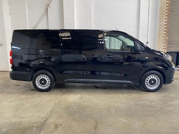 Used Vauxhall Vivaro 2024 for sale - 79251339: Photo