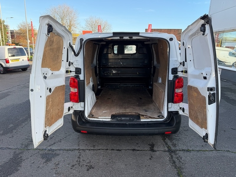 Used Toyota ProAce 2022 for sale - 76907853: Photo 16