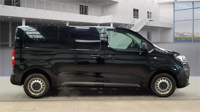 Used Vauxhall Vivaro 2020 for sale - 76718772: Photo 4