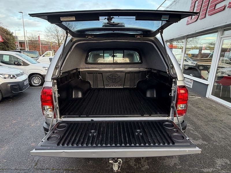 Used Toyota Hilux 2021 for sale - 77034301: Photo 15