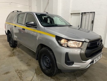 Used Toyota Hilux 2021 for sale - 77034301: Photo