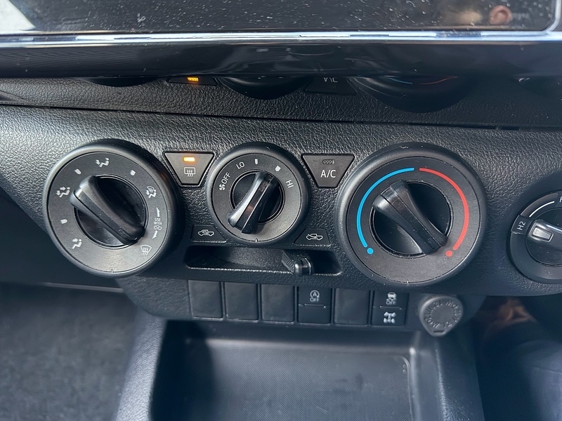 Used Toyota Hilux 2021 for sale - 77034301: Photo 8