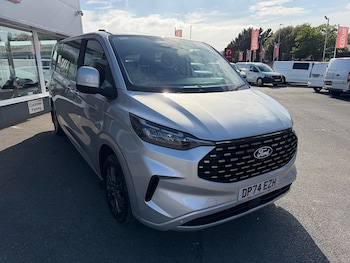 Used Ford Tourneo Custom 2024 for sale - 78710849: Photo