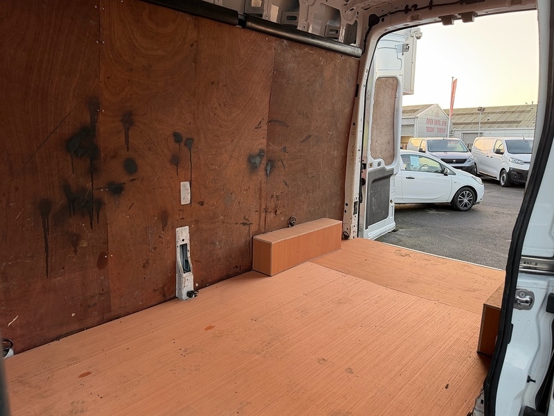 Used Ford Transit 2022 for sale - 76907860: Photo 17