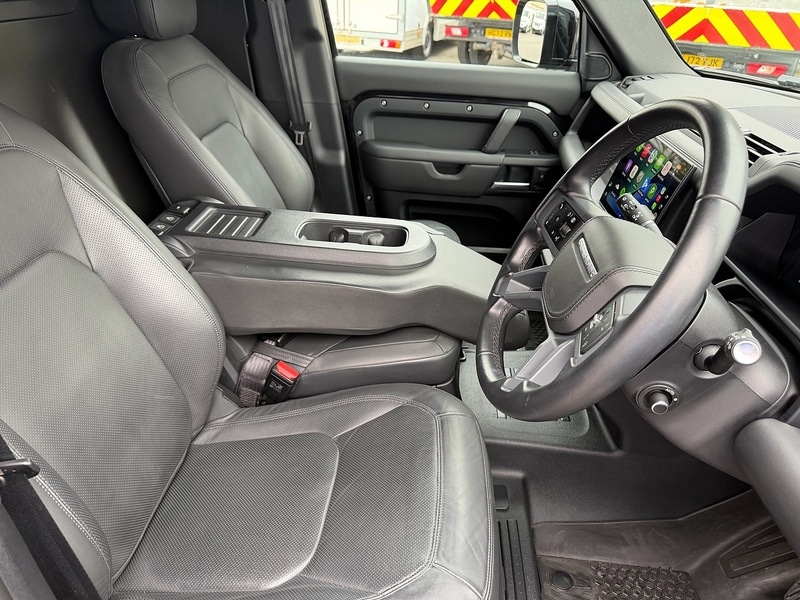 Used Land Rover Defender 110 for sale - 77781100: Photo 15