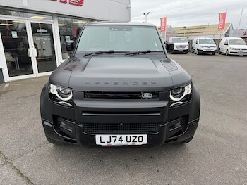 Used Land Rover Defender 110 2024 for sale - 77781100: Photo