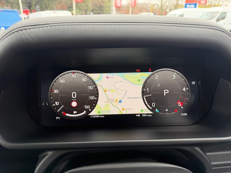 Used Land Rover Defender 110 for sale - 77781100: Photo 8