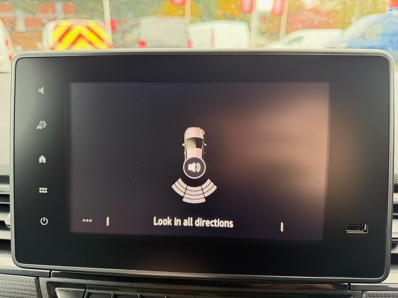 Used Renault Kangoo 2024 for sale - 76907841: Photo 11