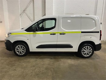 Used Citroen Berlingo 2022 for sale - 76699769: Photo