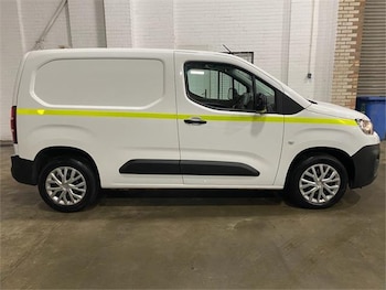 Used Citroen Berlingo 2022 for sale - 76699769: Photo