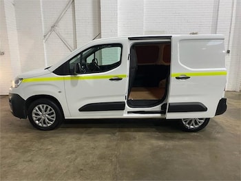 Used Citroen Berlingo 2022 for sale - 76699769: Photo