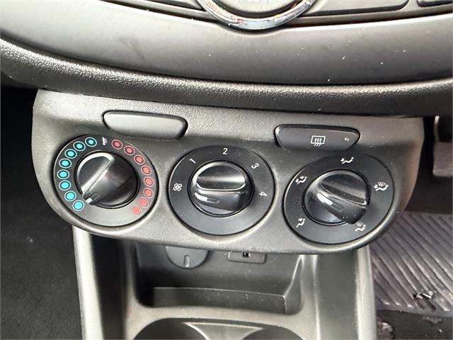 Used Vauxhall Corsa 2018 for sale - 76620673: Photo 10