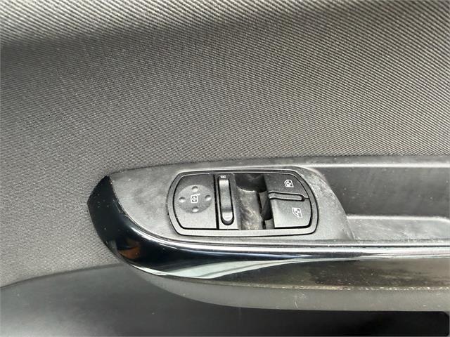 Used Vauxhall Corsa 2018 for sale - 76620673: Photo 12
