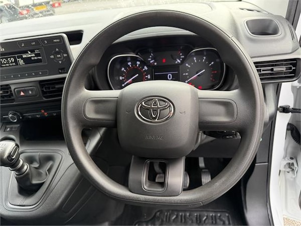 Used Toyota ProAce 2022 for sale - 75757694: Photo 8