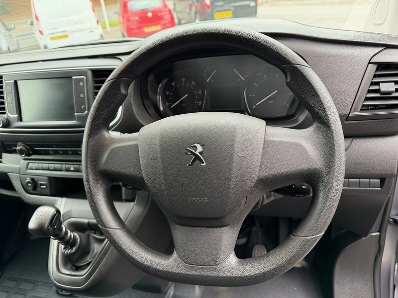 Used Peugeot Expert 2023 for sale - 76907836: Photo 8