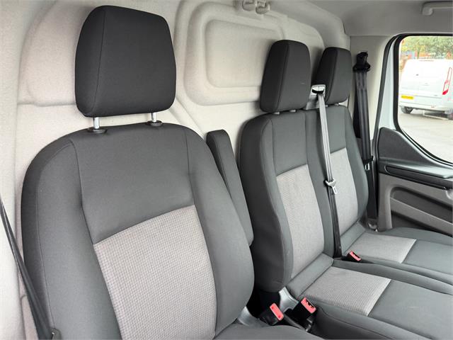 Used Ford Transit Custom 2020 for sale - 76620649: Photo 7