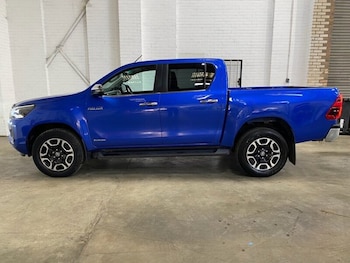 Used Toyota Hilux 2021 for sale - 79082523: Photo