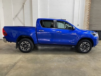 Used Toyota Hilux 2021 for sale - 79082523: Photo