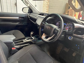 Used Toyota Hilux 2021 for sale - 79082523: Photo