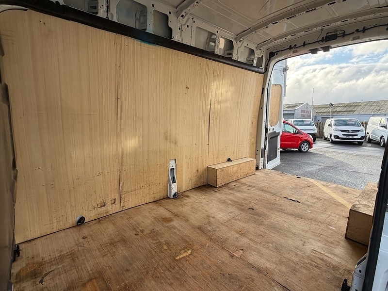 Used Ford Transit 2023 for sale - 77342310: Photo 13