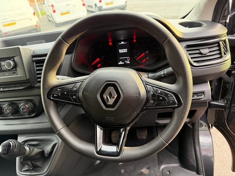 Used Renault Trafic 2022 for sale - 76907870: Photo 8