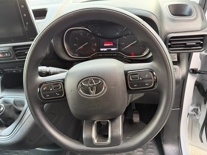 Used Toyota ProAce 2023 for sale - 76962806: Photo 6